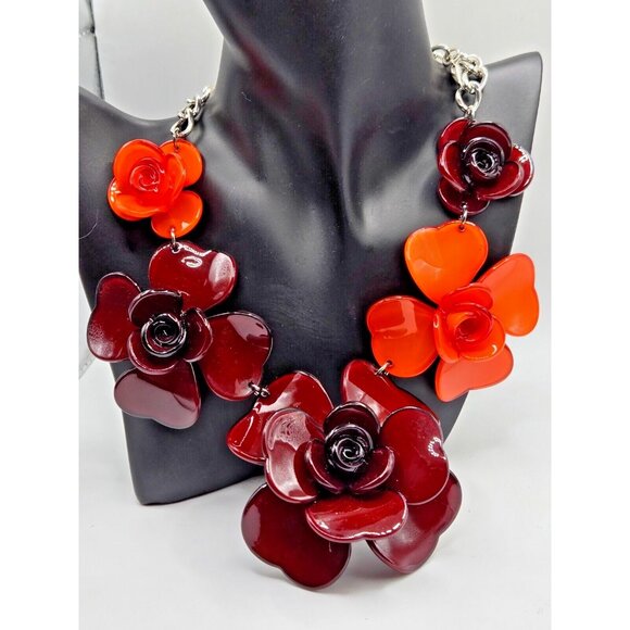 Unbranded Jewelry - Maroon and Coral Color Resin Lucite Floral Statement Necklace Vintage  22 inches
